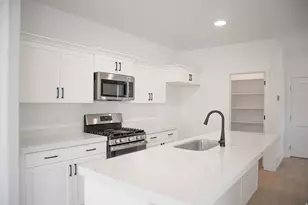 1376 E Goldie Lou Ln Unit, Eagle Mountain, UT 84005 - Photo 2