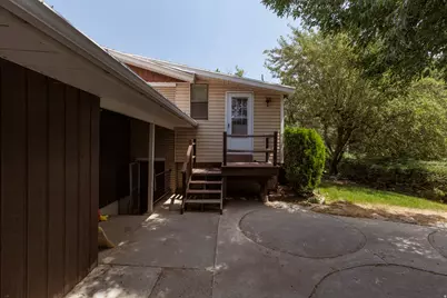 1706 E 6670 S, Cottonwood Heights, UT 84121 - Photo 38
