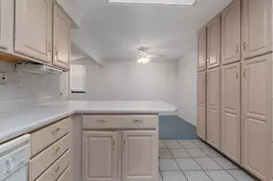 1706 E 6670 S, Cottonwood Heights, UT 84121 - Photo 12