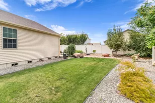 915 N Opal Ln, Tooele, UT 84074 - Photo 28