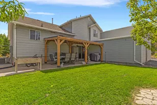 1422 W Quail Ridge Rd, Riverton, UT 84065 - Photo 2