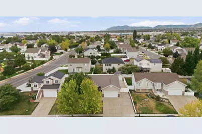603 E 2050 S, Clearfield, UT 84015 - Photo 34
