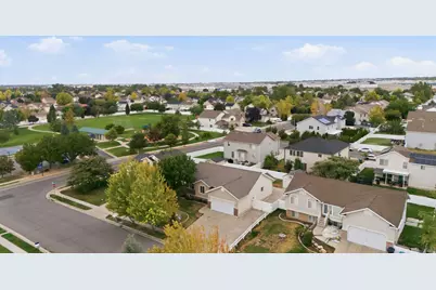 603 E 2050 S, Clearfield, UT 84015 - Photo 30
