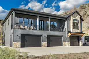 479 N Wilson Ln N, Panguitch, UT 84759 - Photo 2