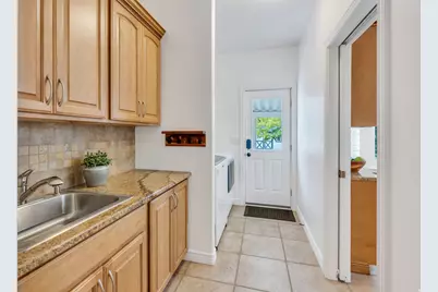 11226 S River Front Pkwy, South Jordan, UT 84095 - Photo 28