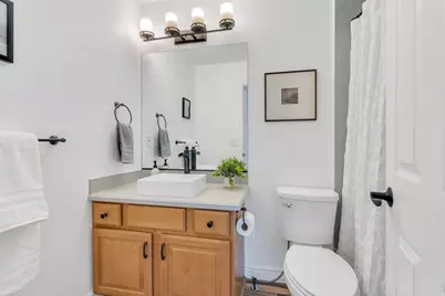 11226 S River Front Pkwy, South Jordan, UT 84095 - Photo 40