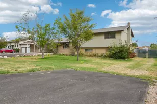 5878 S 5100 W, Hooper, UT 84315 - Photo 4