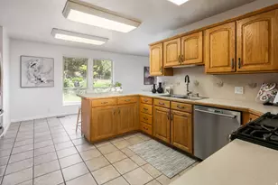 1360 N Nola Dr E, Centerville, UT 84014 - Photo 16