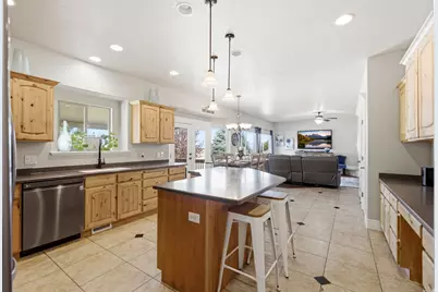 7334 W New Sycamore Dr, West Jordan, UT 84081 - Photo 30