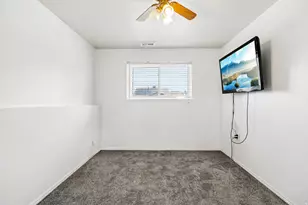 1114 W 2525 N, Layton, UT 84041 - Photo 10