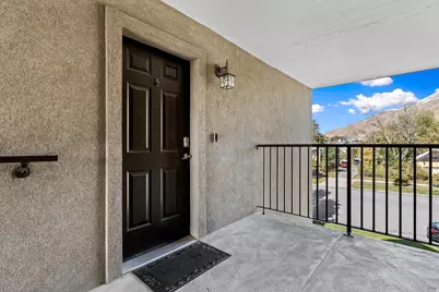 325 W 700 N #9, Salt Lake City, UT 84103 - Photo 2