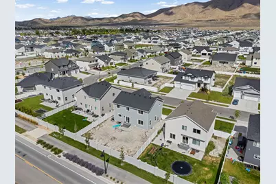 3289 N Pronghorn Dr, Eagle Mountain, UT 84005 - Photo 46
