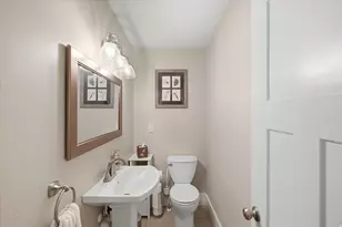 220 E 300 N, Hyde Park, UT 84318 - Photo 12