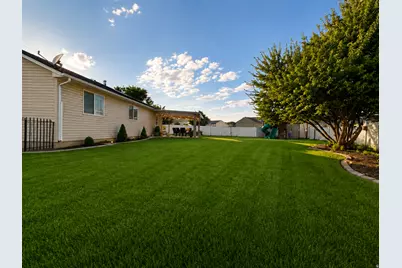 262 E Poplar Ct, Garland, UT 84312 - Photo 22