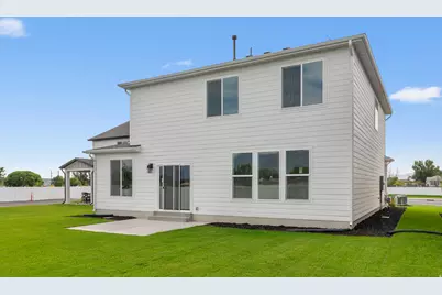 557 W 760 N #213, Tremonton, UT 84337 - Photo 2