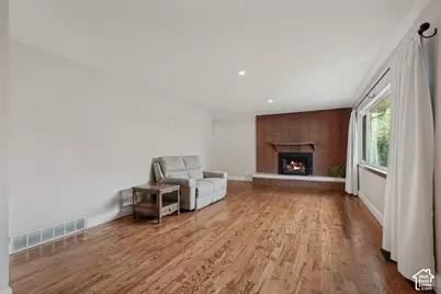 9297 S Sneddon Dr E, Sandy, UT 84070 - Photo 6