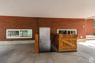 9297 S Sneddon Dr E, Sandy, UT 84070 - Photo 30