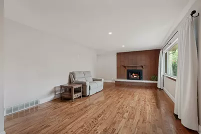 9297 S Sneddon Dr E, Sandy, UT 84070 - Photo 6