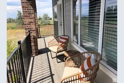 69 N Rio Grand Ave, Farmington, UT 84025 - Photo 2