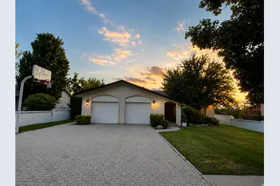 7116 S Ponderosa Dr, Cottonwood Heights, UT 84121 - Photo 4