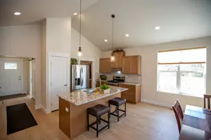 7428 E 900 S, Huntsville, UT 84317 - Photo 14