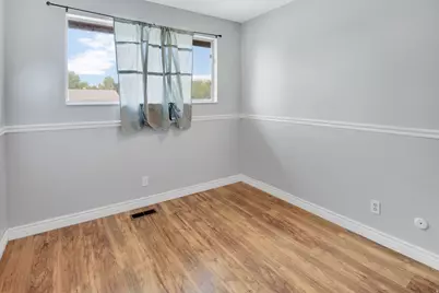 49 W 575 N, Kaysville, UT 84037 - Photo 16