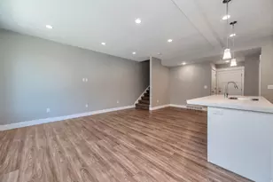 9293 S Fordham Ct E, Sandy, UT 84094 - Photo 4