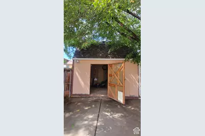 3972 S Latimer Dr W, West Valley, UT 84120 - Photo 36