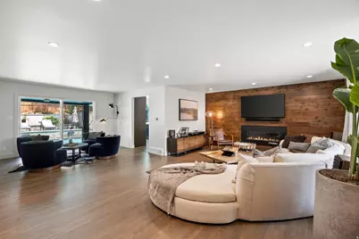 2607 E Nottingham Way, Salt Lake City, UT 84108 - Photo 4