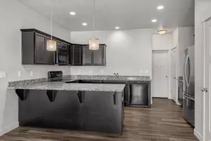 686 E 330 N, Vineyard, UT 84059 - Photo 8