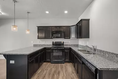 686 E 330 N, Vineyard, UT 84059 - Photo 10