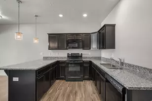 686 E 330 N, Vineyard, UT 84059 - Photo 10