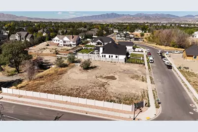 6417 W 10630 N #3, Highland, UT 84003 - Photo 2