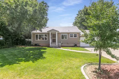 907 Maple St, Ogden, UT 84403 - Photo 2