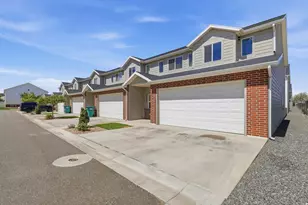 2066 W 1735 Ct S, West Haven, UT 84401 - Photo 2