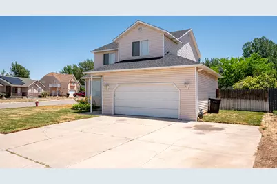 1582 N Cedar Bluffs Blvd, Cedar City, UT 84720 - Photo 2