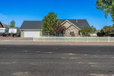 514 S 200 E, Enterprise, UT 84725 - Photo 2