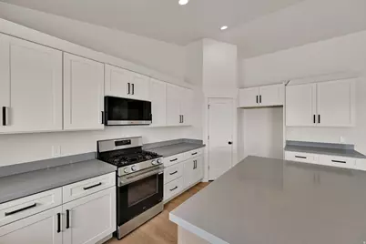 633 E Shelley Ln #208, Grantsville, UT 84029 - Photo 10