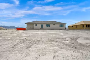 633 E Shelley Ln, Grantsville, UT 84029 - Photo 4