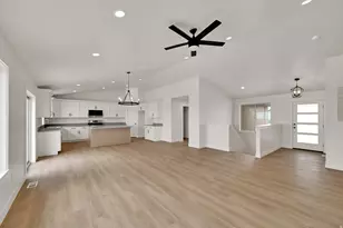 633 E Shelley Ln, Grantsville, UT 84029 - Photo 8
