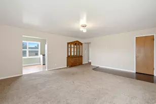 292 N State St, Roosevelt, UT 84066 - Photo 6