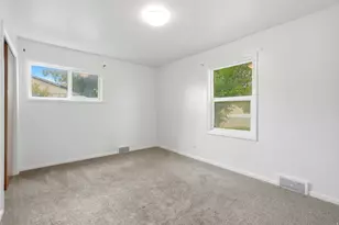 292 N State St, Roosevelt, UT 84066 - Photo 14
