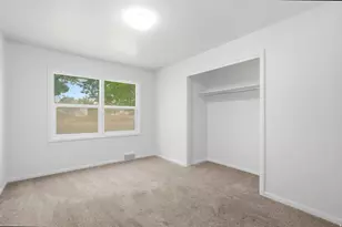 292 N State St, Roosevelt, UT 84066 - Photo 12