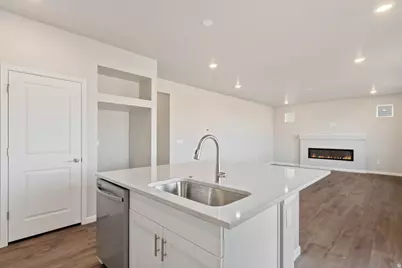 7102 N Cairns Way, Eagle Mountain, UT 84005 - Photo 8