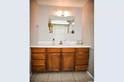 285 N 300 E, Logan, UT 84321 - Photo 30