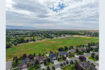 1239 Willowbrook Ln, Kaysville, UT 84037 - Photo 54