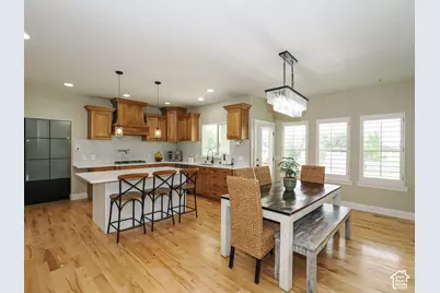 1239 Willowbrook Ln, Kaysville, UT 84037 - Photo 4