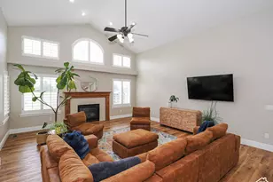 1239 Willow Brook Ln, Kaysville, UT 84037 - Photo 14