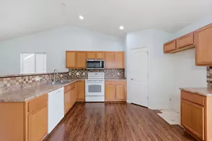 2095 E Frontier St, Eagle Mountain, UT 84005 - Photo 4
