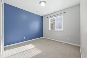 2095 E Frontier St, Eagle Mountain, UT 84005 - Photo 14